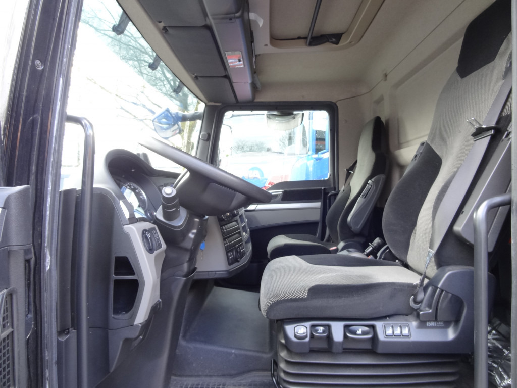 MAN TGL 8.220 BL - Curtainsider truck: picture 4 MAN TGL 8.220 BL - Curtainsider truck: picture 4