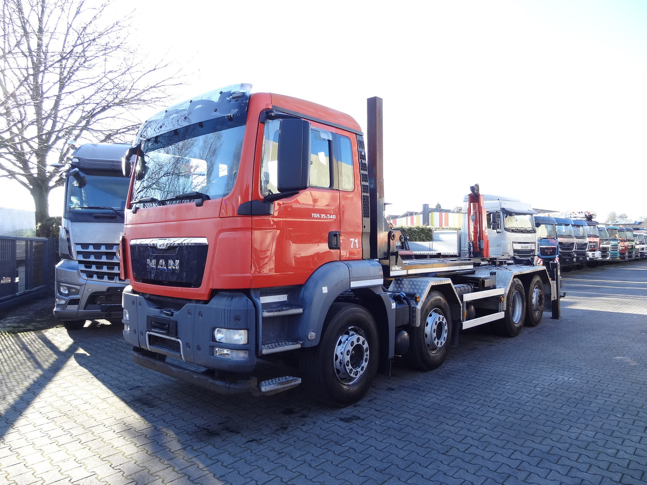 Hook lift truck MAN TGS 35.440 8X2 Haken/ Silosteller M-Tec: picture 9 Hook lift truck MAN TGS 35.440 8X2 Haken/ Silosteller M-Tec: picture 9