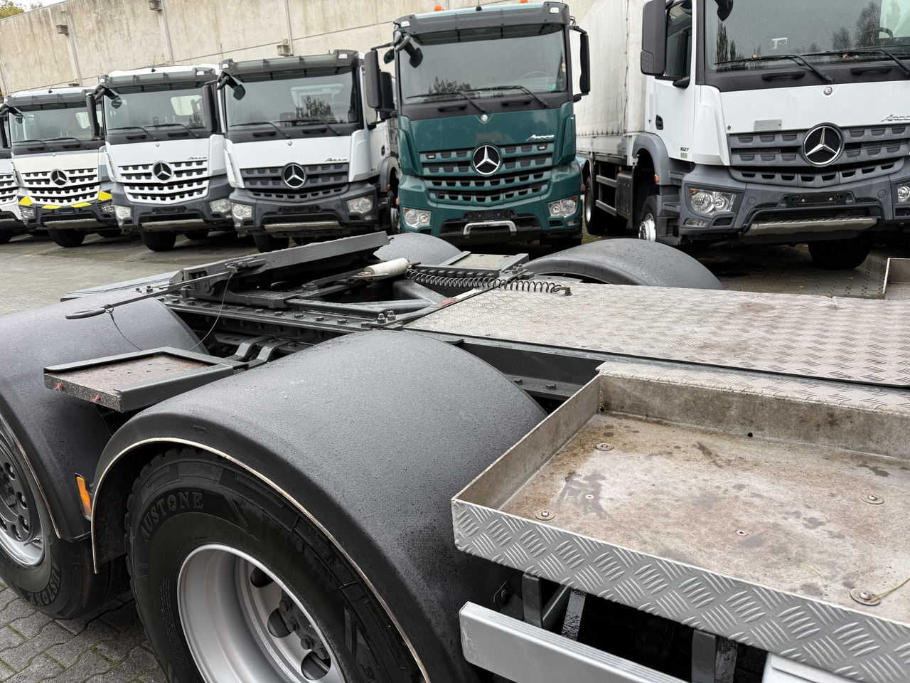 Mercedes-Benz Actros 2548 LS 6X2 Kran HMF 3220 bis 16 Meter - Crane truck, Tractor unit: picture 3 Mercedes-Benz Actros 2548 LS 6X2 Kran HMF 3220 bis 16 Meter - Crane truck, Tractor unit: picture 3