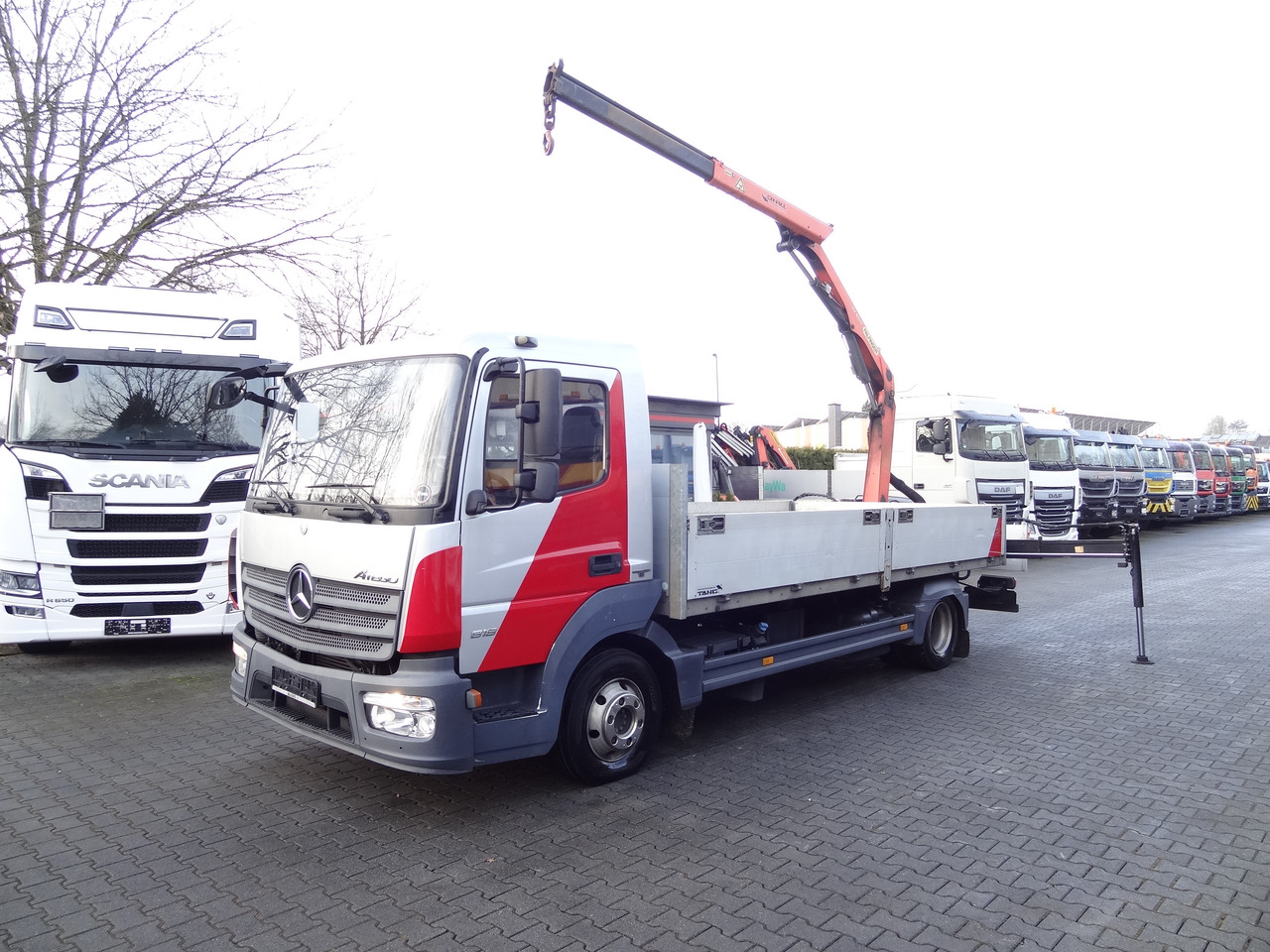 Mercedes-Benz Atego 818 Kran Palfinger 6501 - Dropside/ Flatbed truck, Crane truck: picture 1 Mercedes-Benz Atego 818 Kran Palfinger 6501 - Dropside/ Flatbed truck, Crane truck: picture 1
