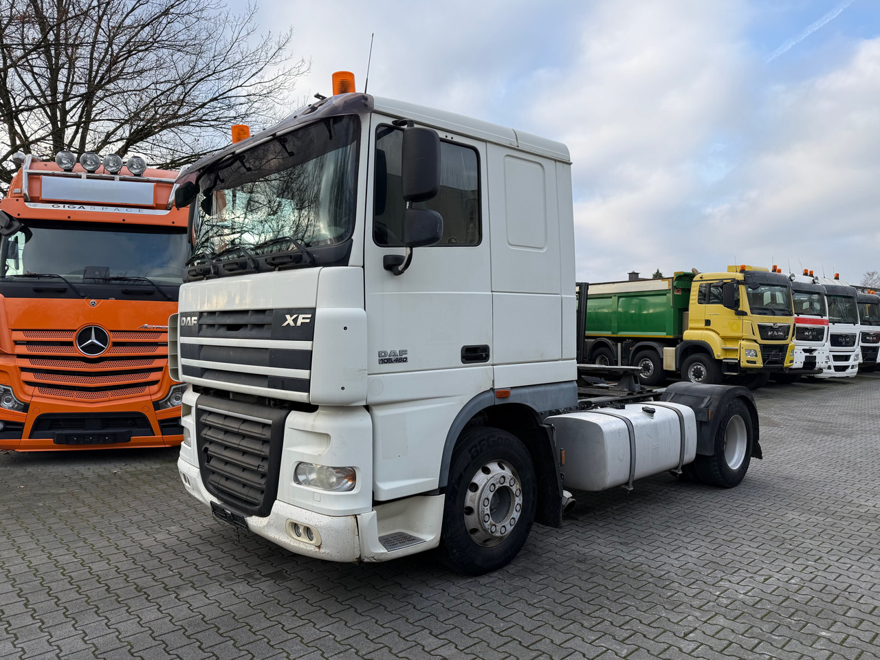 Daf XF105 460 4X2 Comfort Cab - Tractor unit: picture 1 Daf XF105 460 4X2 Comfort Cab - Tractor unit: picture 1