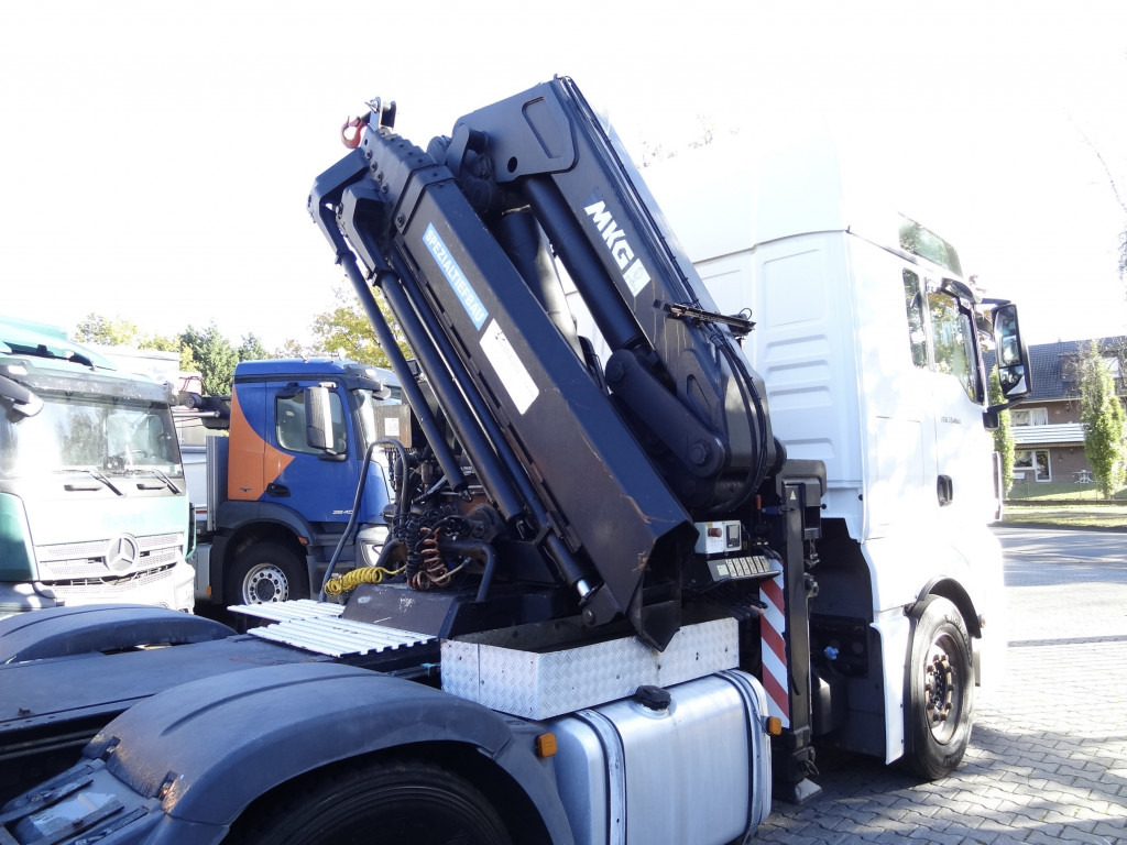 MAN TGX 33.480 6X4 Kran MKG 381 bis 20 Meter - Tractor unit: picture 4 MAN TGX 33.480 6X4 Kran MKG 381 bis 20 Meter - Tractor unit: picture 4
