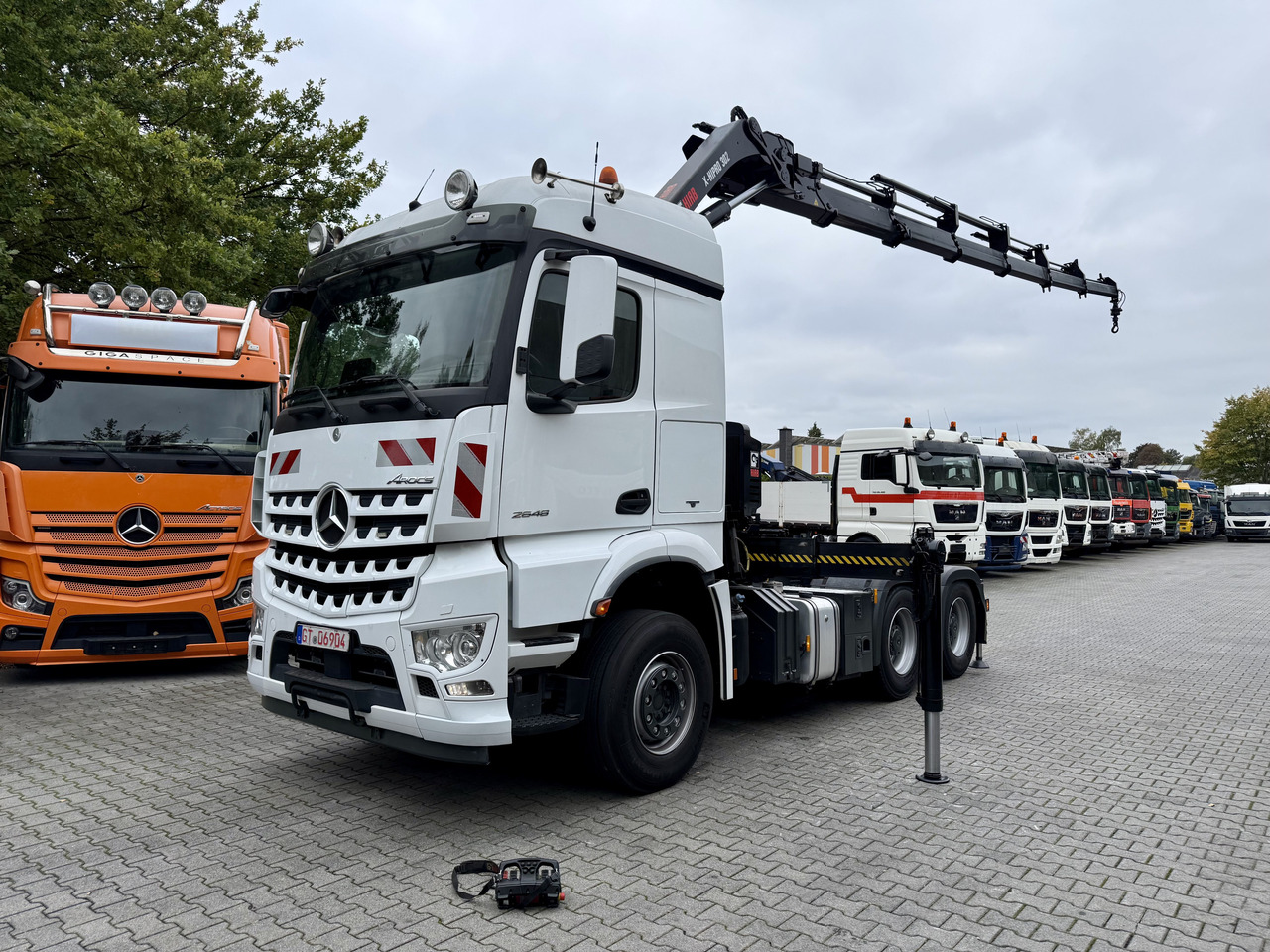 Mercedes-Benz Arocs 2648 LS 6X4 Kran Hiab X-HiPro 302 - Tractor unit: picture 1 Mercedes-Benz Arocs 2648 LS 6X4 Kran Hiab X-HiPro 302 - Tractor unit: picture 1