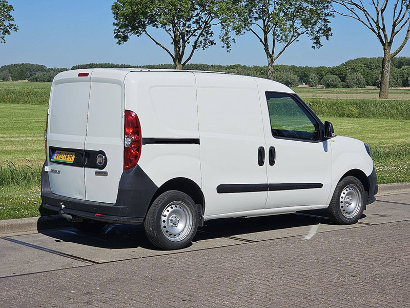 Fiat Doblò CARGO 1.6 - Small van: picture 3 Fiat Doblò CARGO 1.6 - Small van: picture 3