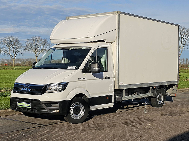 MAN TGE 3.180 Bakwagen Laadklep! - Box van: picture 2 MAN TGE 3.180 Bakwagen Laadklep! - Box van: picture 2