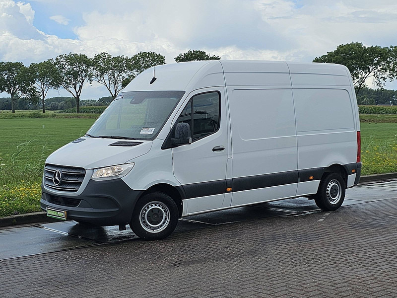 Mercedes-Benz Sprinter 211 L2H2 Mbux Automaat! - Small van: picture 2 Mercedes-Benz Sprinter 211 L2H2 Mbux Automaat! - Small van: picture 2