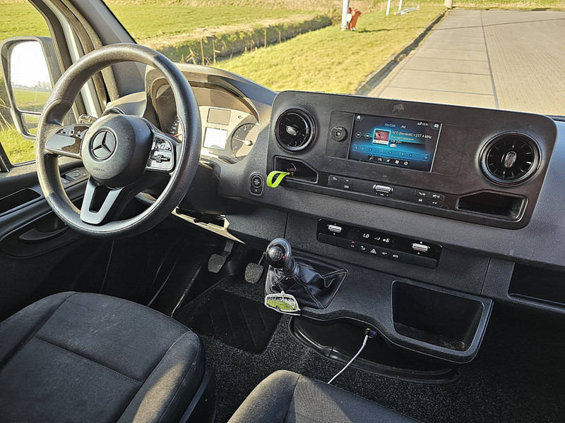 Interior photo 1: Refrigerated van Mercedes-Benz Sprinter 315 L2H2 BI-TEMP FRIGO!