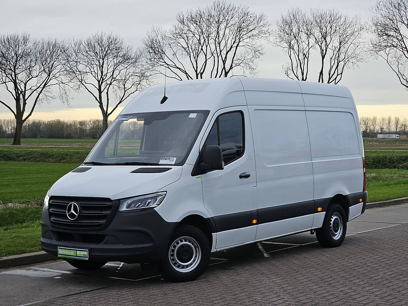 Mercedes-Benz Sprinter 315 L2H2 LED Automaat ! - Small van: picture 2 Mercedes-Benz Sprinter 315 L2H2 LED Automaat ! - Small van: picture 2