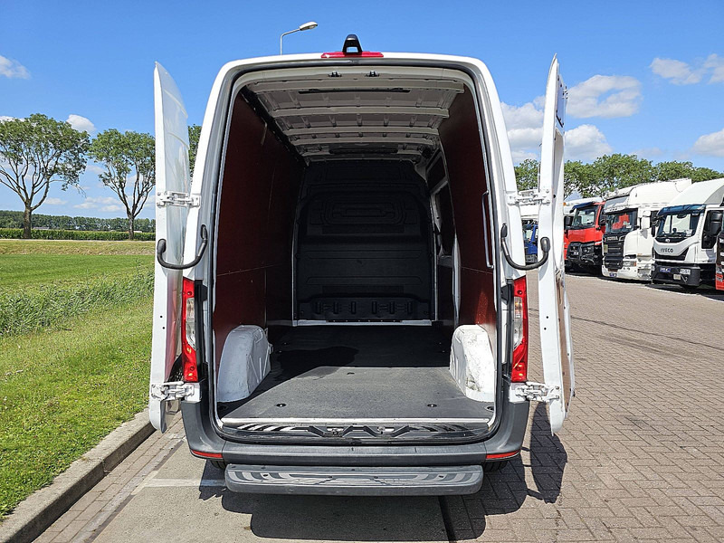 Panel van, Electric van Mercedes-Benz eSprinter  L2H2 35 KWH: picture 14