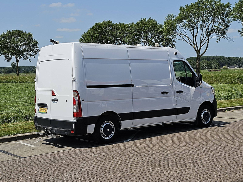 Renault Master 2.3 DCI 130 L2H2 - Panel van: picture 3 Renault Master 2.3 DCI 130 L2H2 - Panel van: picture 3