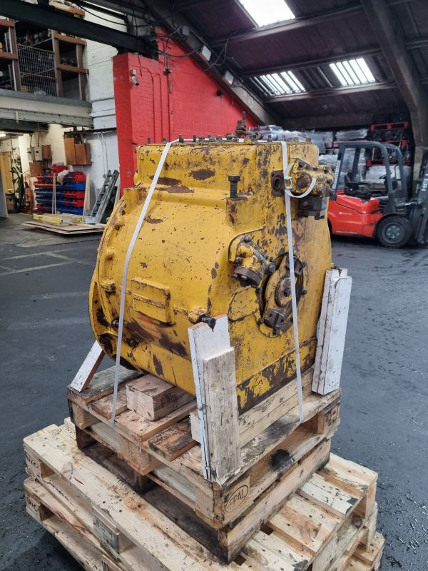 Caterpillar 3P1689 D8K Gearbox Gearbox (Plant) - Gearbox: picture 2 Caterpillar 3P1689 D8K Gearbox Gearbox (Plant) - Gearbox: picture 2