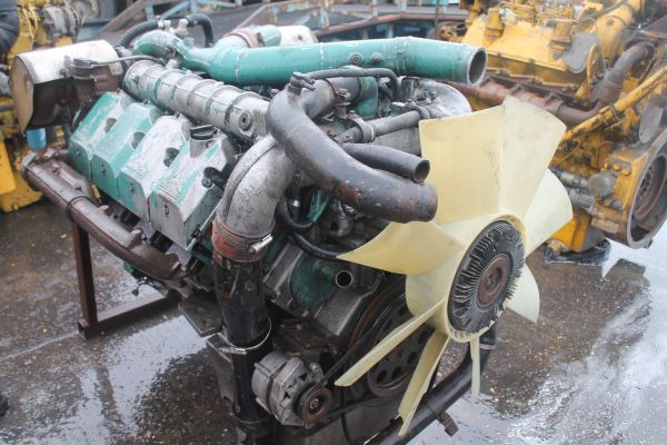 Engine for Industrial equipment Deutz TCD2015 V08: picture 13