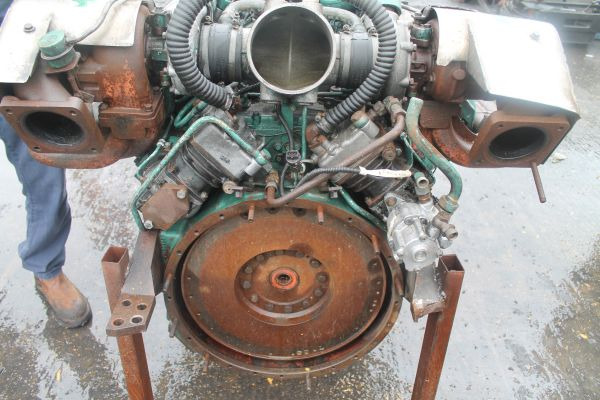 Engine for Industrial equipment Deutz TCD2015 V08: picture 18