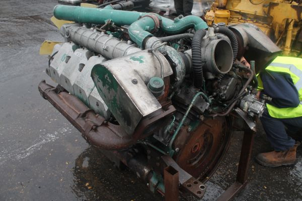 Engine for Industrial equipment Deutz TCD2015 V08: picture 17