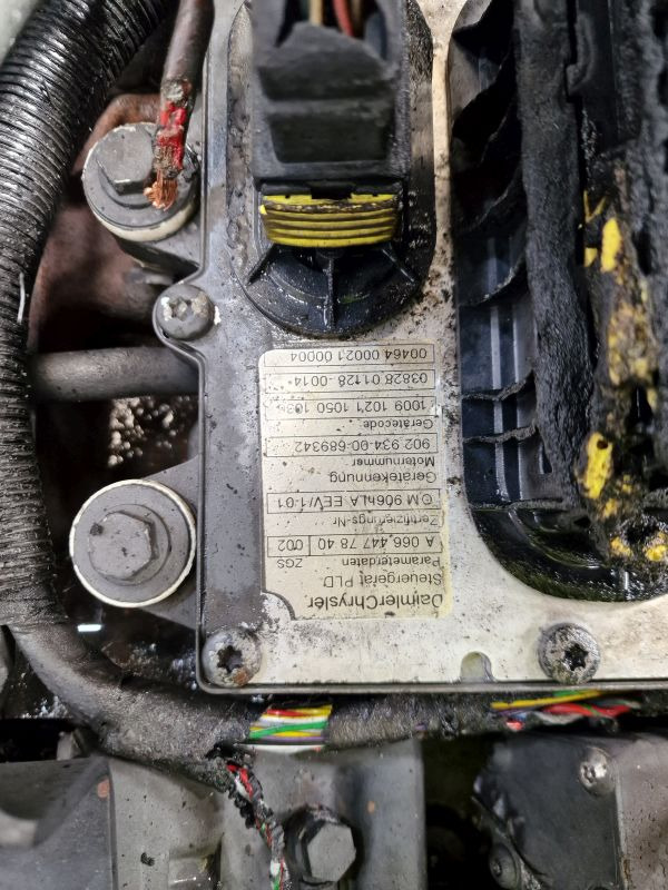 Mercedes Benz OM906HLA EEV/1-01 Engine (Bus) - Engine: picture 2 Mercedes Benz OM906HLA EEV/1-01 Engine (Bus) - Engine: picture 2