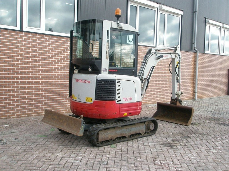 Takeuchi TB23R - Mini excavator: picture 4 Takeuchi TB23R - Mini excavator: picture 4