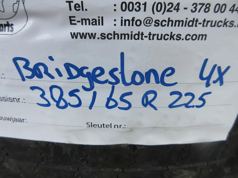 Bridgestone 385 / 65 R 22.5 OPLEGGER BANDEN MET STAAL WIEL - Tire for Truck: picture 5 Bridgestone 385 / 65 R 22.5 OPLEGGER BANDEN MET STAAL WIEL - Tire for Truck: picture 5