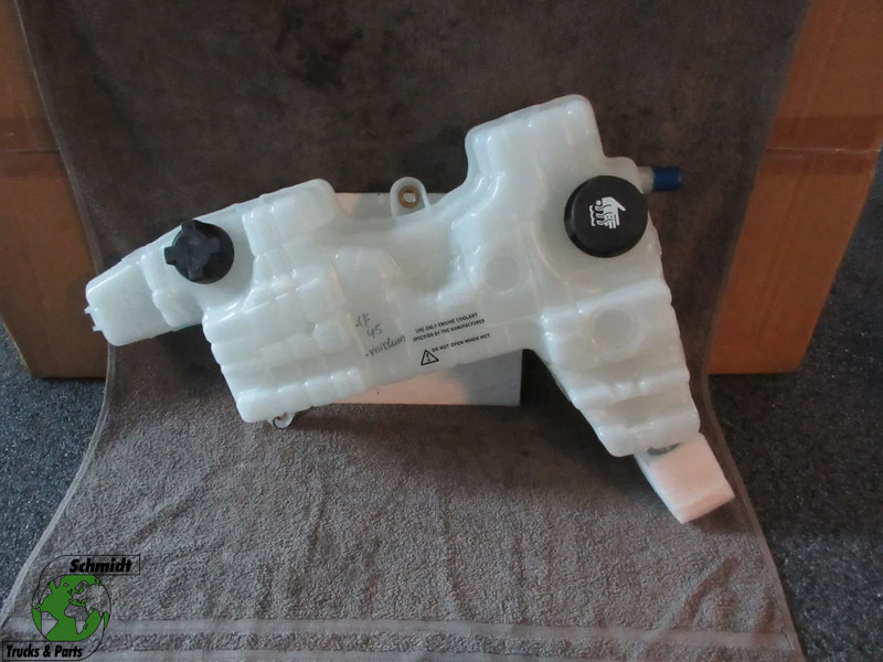 DAF 1404524 / 1700772 EXPANSIEVAT - Expansion tank for Truck: picture 1 DAF 1404524 / 1700772 EXPANSIEVAT - Expansion tank for Truck: picture 1