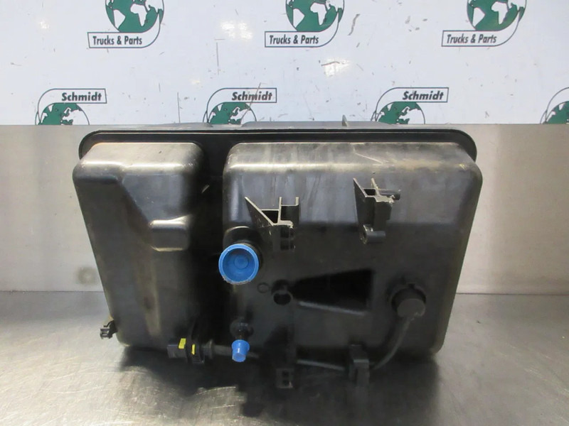 DAF 1960437 WATERTANK DAF CF XF 450 EURO 6 MODEL 2020 - Expansion tank for Truck: picture 5 DAF 1960437 WATERTANK DAF CF XF 450 EURO 6 MODEL 2020 - Expansion tank for Truck: picture 5