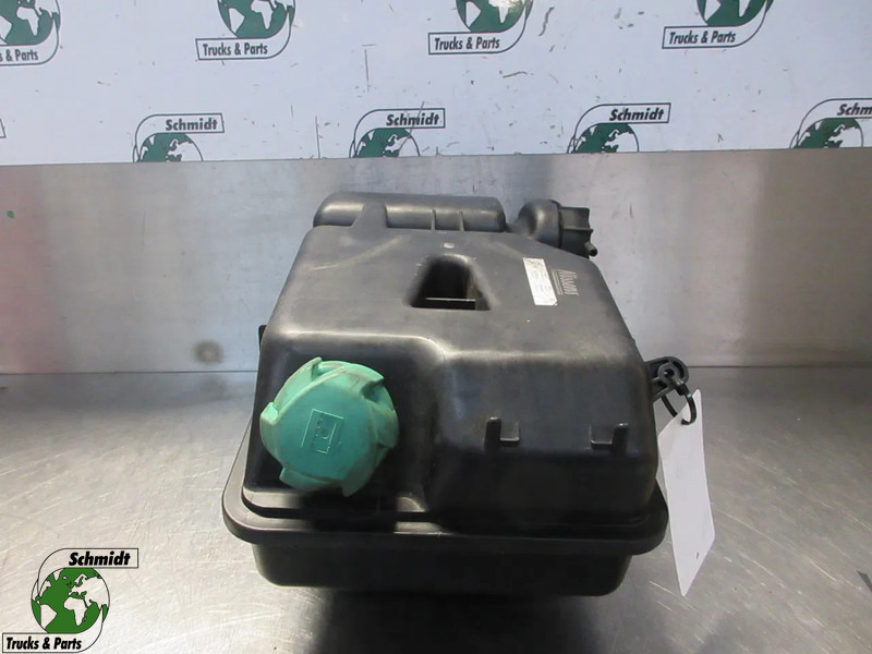 DAF 1960437 WATERTANK DAF CF XF 450 EURO 6 MODEL 2020 - Expansion tank for Truck: picture 1 DAF 1960437 WATERTANK DAF CF XF 450 EURO 6 MODEL 2020 - Expansion tank for Truck: picture 1