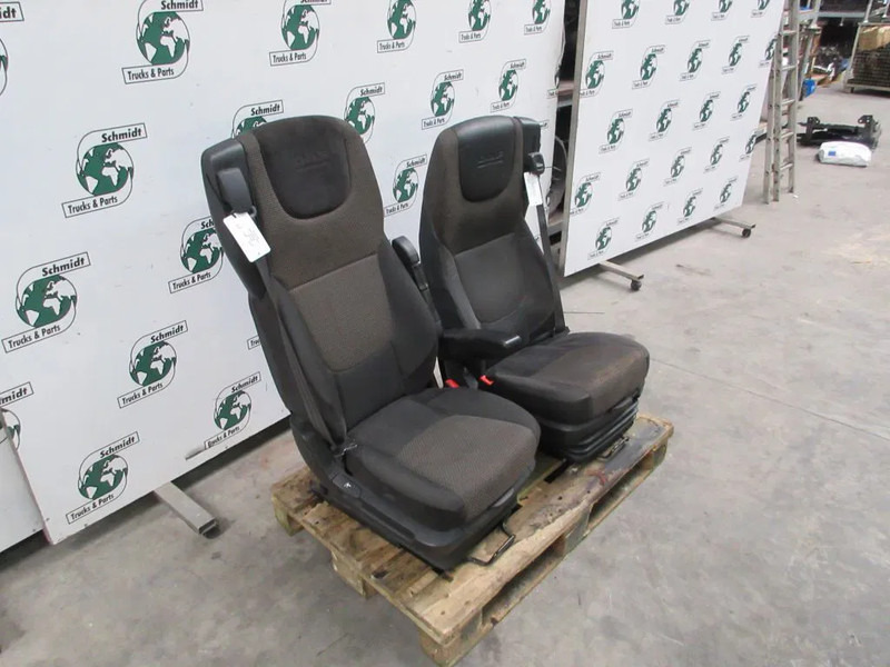 DAF 1978978//1844340 // 1844380 STOELEN SET CF XF 106 EURO 6 R+L - Seat for Truck: picture 3 DAF 1978978//1844340 // 1844380 STOELEN SET CF XF 106 EURO 6 R+L - Seat for Truck: picture 3