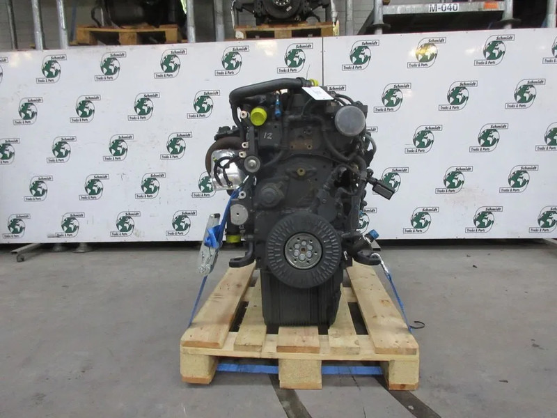 DAF 22452742/// 1715909//1706295 // PX-7 217 K2 DAF LF 290 - Engine for Truck: picture 2 DAF 22452742/// 1715909//1706295 // PX-7 217 K2 DAF LF 290 - Engine for Truck: picture 2