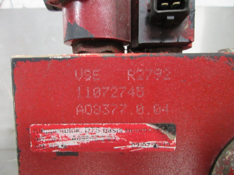 DAF VSE R 2792 // 11072745//A 08377.0.04 VENTIELBLOCK DAF GINAF - Hydraulics for Truck: picture 5 DAF VSE R 2792 // 11072745//A 08377.0.04 VENTIELBLOCK DAF GINAF - Hydraulics for Truck: picture 5