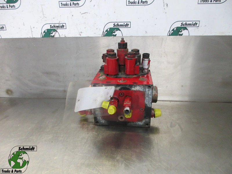 DAF VSE R 2792 // 11072745//A 08377.0.04 VENTIELBLOCK DAF GINAF - Hydraulics for Truck: picture 1 DAF VSE R 2792 // 11072745//A 08377.0.04 VENTIELBLOCK DAF GINAF - Hydraulics for Truck: picture 1