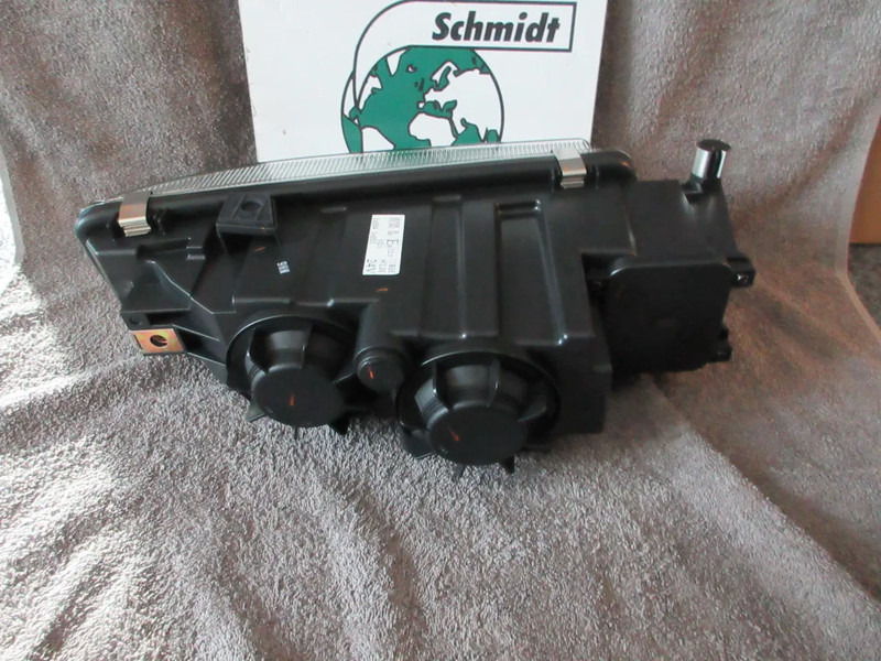 MAN 81.25101-6521 // 81.25101-6797 MISTLAMP MAN NIEUWE !!! LINKS - Fog light for Truck: picture 3 MAN 81.25101-6521 // 81.25101-6797 MISTLAMP MAN NIEUWE !!! LINKS - Fog light for Truck: picture 3