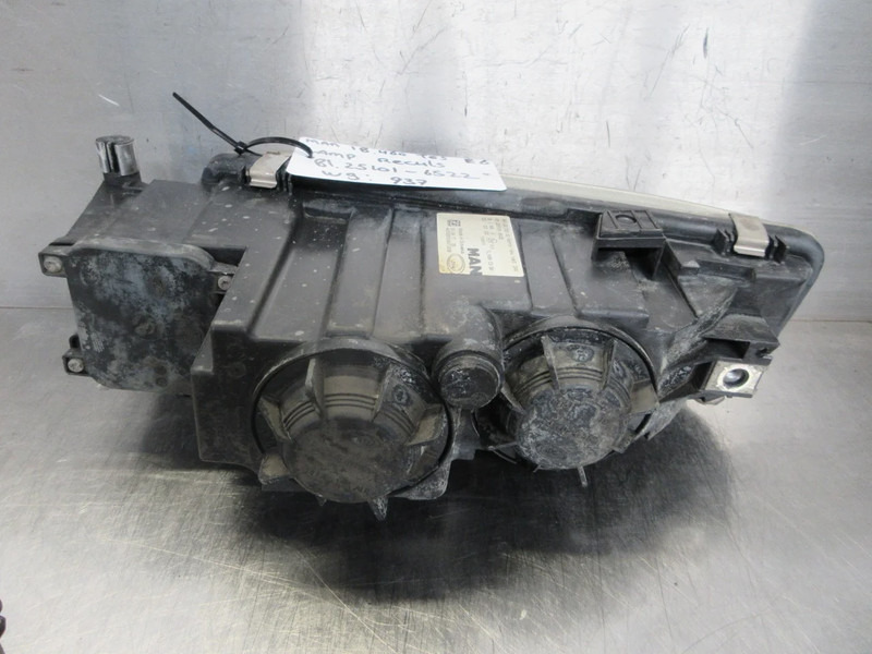 MAN 81.25101-6522 // 81.25101- 6798 // MISLAMP MAN TGS EURO 6 - Fog light for Truck: picture 3 MAN 81.25101-6522 // 81.25101- 6798 // MISLAMP MAN TGS EURO 6 - Fog light for Truck: picture 3