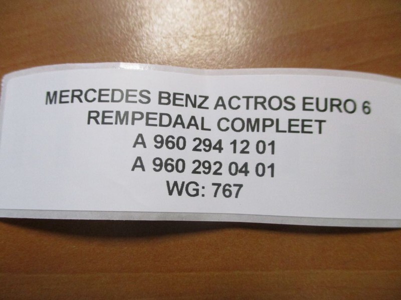 Mercedes-Benz A 960 294 12 01/A 960 292 04 01 REMPEDAAL COMPLEET EURO 6 - Pedal for Truck: picture 3 Mercedes-Benz A 960 294 12 01/A 960 292 04 01 REMPEDAAL COMPLEET EURO 6 - Pedal for Truck: picture 3