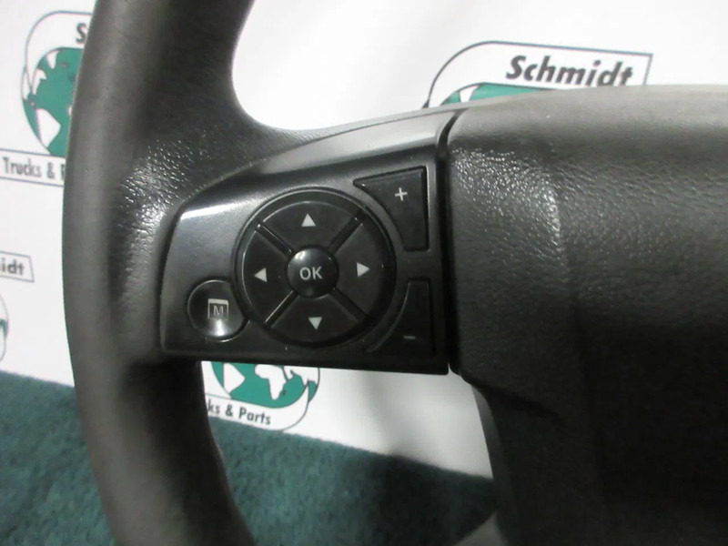 Steering wheel for Truck Mercedes-Benz A 960 460 28 03 STUURWIEL MERCEDES BENZ 1845 MP4 EURO 6: picture 9 Steering wheel for Truck Mercedes-Benz A 960 460 28 03 STUURWIEL MERCEDES BENZ 1845 MP4 EURO 6: picture 9