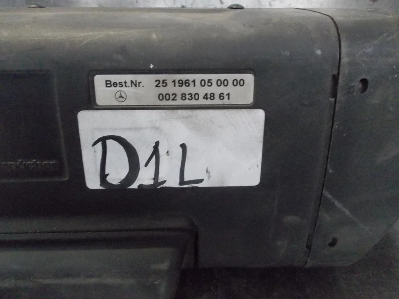 Mercedes-Benz D1L P A 002 830 48 61 STANDKACHEL - Heating/ Ventilation for Truck: picture 3 Mercedes-Benz D1L P A 002 830 48 61 STANDKACHEL - Heating/ Ventilation for Truck: picture 3