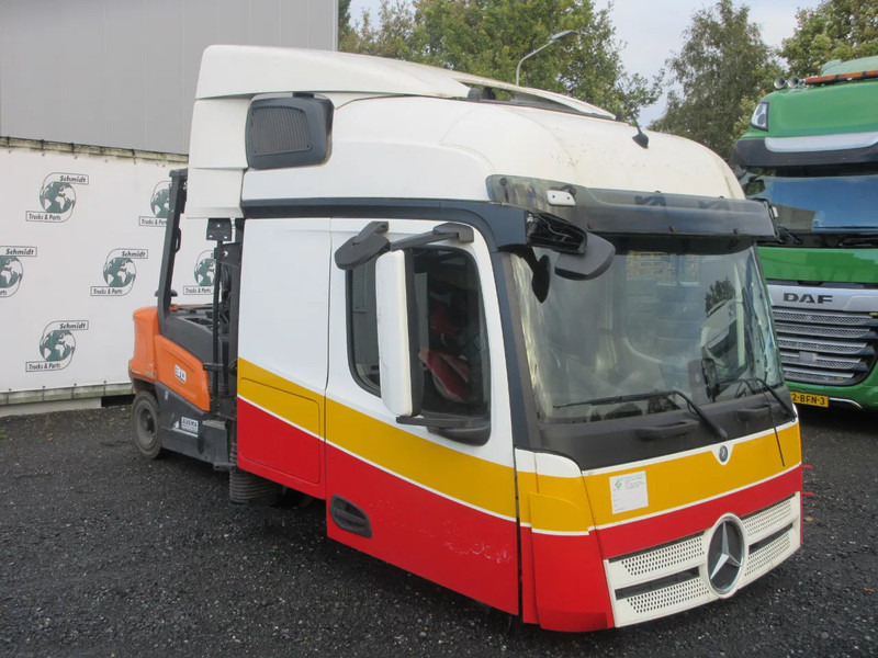 Mercedes-Benz MERCEDES 1842 CABINE MODEL 2018 MP4 - Cab and interior for Truck: picture 2 Mercedes-Benz MERCEDES 1842 CABINE MODEL 2018 MP4 - Cab and interior for Truck: picture 2