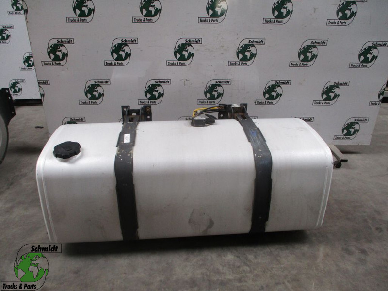 Volvo 20504492 0DIESELTANK 450 LITER FH FM - Fuel tank for Truck: picture 1 Volvo 20504492 0DIESELTANK 450 LITER FH FM - Fuel tank for Truck: picture 1