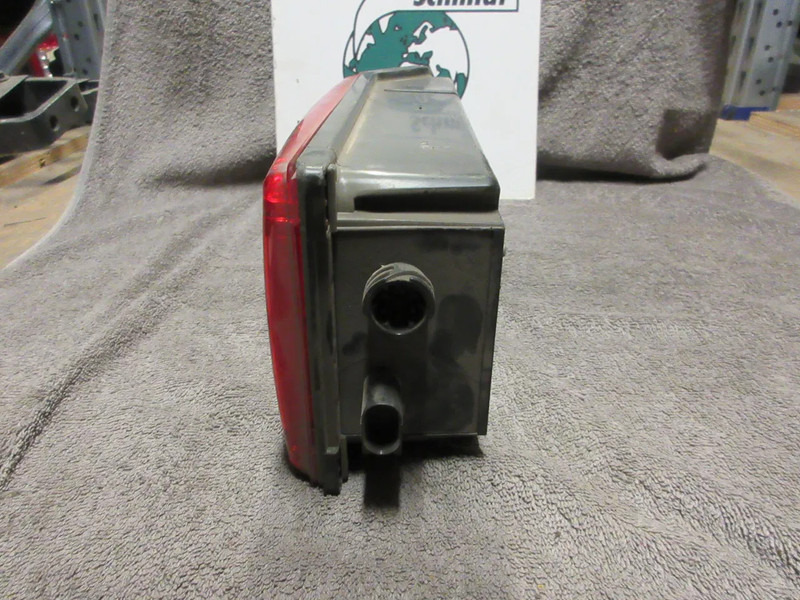 Volvo 20507623 ACHTERLAMP VOLVO FH 460 EURO 6 LINKS - Tail light for Truck: picture 5 Volvo 20507623 ACHTERLAMP VOLVO FH 460 EURO 6 LINKS - Tail light for Truck: picture 5