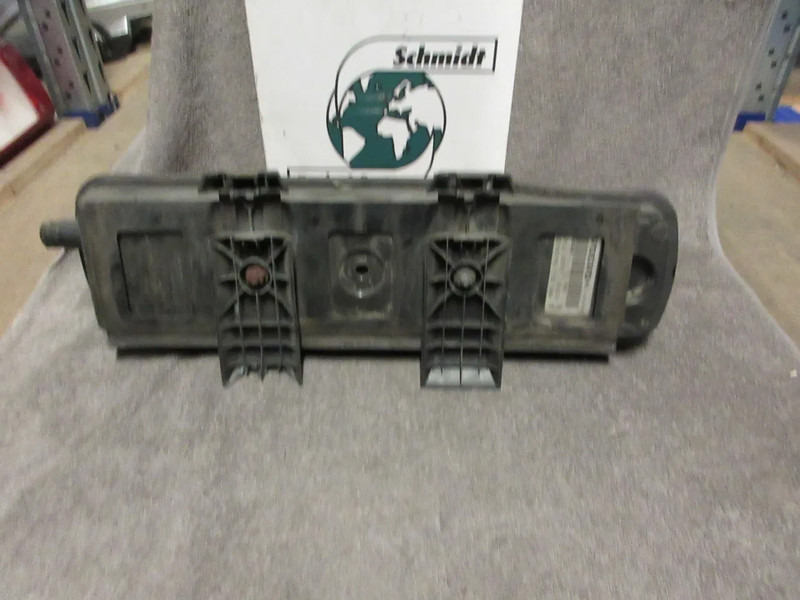 Volvo 21063891 ACHTERLAMP VOLVO FH SERIE RECHTS EURO 5 - Tail light for Truck: picture 3 Volvo 21063891 ACHTERLAMP VOLVO FH SERIE RECHTS EURO 5 - Tail light for Truck: picture 3