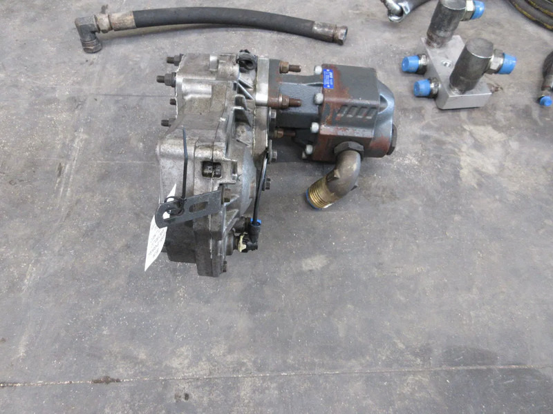 Volvo 21309477 // 20726050 // 21374368 PTO POMP EN TANK VOLVO FH MODEL 2018 - Clutch and parts for Truck: picture 3 Volvo 21309477 // 20726050 // 21374368 PTO POMP EN TANK VOLVO FH MODEL 2018 - Clutch and parts for Truck: picture 3