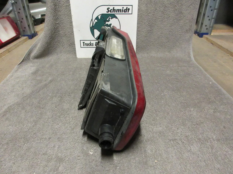 Volvo 21761257 ACHTERLAMP VOLVO FH 400 EURO 5 - Tail light for Truck: picture 2 Volvo 21761257 ACHTERLAMP VOLVO FH 400 EURO 5 - Tail light for Truck: picture 2