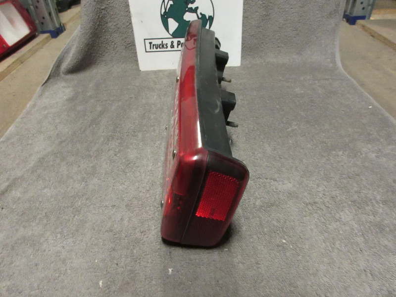Volvo 82849925 LED ACHTERLAMP RECHTS EURO 6 MODEL 2020 - Tail light for Truck: picture 4 Volvo 82849925 LED ACHTERLAMP RECHTS EURO 6 MODEL 2020 - Tail light for Truck: picture 4