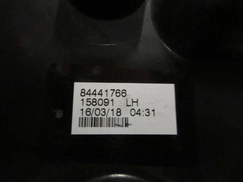 Volvo 84441766 VOLVO ACHTERLAMP LED LINKS EURO 6 MODEL 2020 - Tail light for Truck: picture 5 Volvo 84441766 VOLVO ACHTERLAMP LED LINKS EURO 6 MODEL 2020 - Tail light for Truck: picture 5