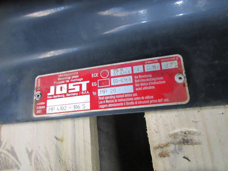 Jost D152 U 20 TYPE MP20 //55R D152 U 20 TYPE MP20 //55R MAN 18.560 TGX MODEL 2018 - Fifth wheel coupling for Truck: picture 5 Jost D152 U 20 TYPE MP20 //55R D152 U 20 TYPE MP20 //55R MAN 18.560 TGX MODEL 2018 - Fifth wheel coupling for Truck: picture 5