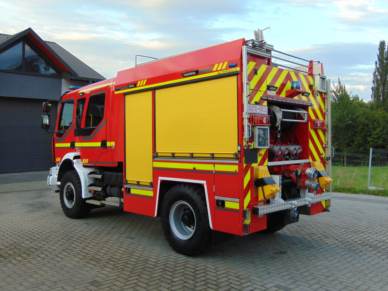 RENAULT Midlum 240DXi 4x4 GIMAEX - Fire truck: picture 3 RENAULT Midlum 240DXi 4x4 GIMAEX - Fire truck: picture 3