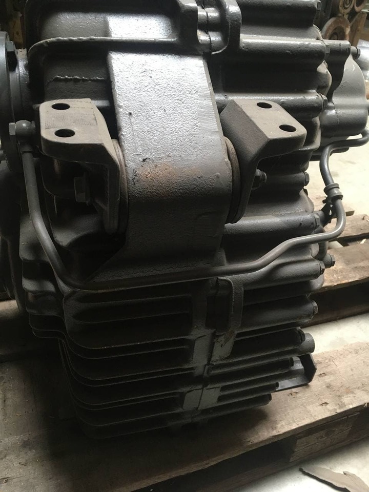MERCEDES BENZ VG2400 3W/1,448 - Gearbox: picture 4 MERCEDES BENZ VG2400 3W/1,448 - Gearbox: picture 4