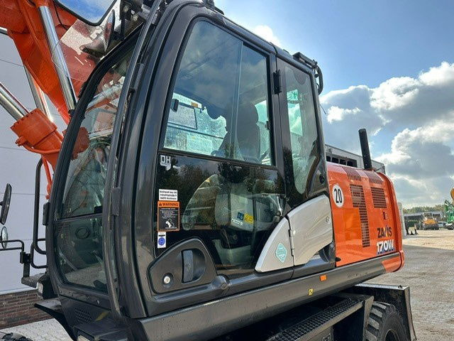 Wheel excavator Hitachi ZX170W-6: picture 10