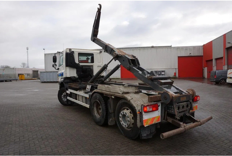DAF CF410 / ENGINE RUNNING / DEB / ACC / LWDS / HOOK 18TON / LIFT AXLE / ONLY:375782 KM / AIRCO / AUTOMATIC / EURO-6 / 2016 - Hook lift truck: picture 4 DAF CF410 / ENGINE RUNNING / DEB / ACC / LWDS / HOOK 18TON / LIFT AXLE / ONLY:375782 KM / AIRCO / AUTOMATIC / EURO-6 / 2016 - Hook lift truck: picture 4