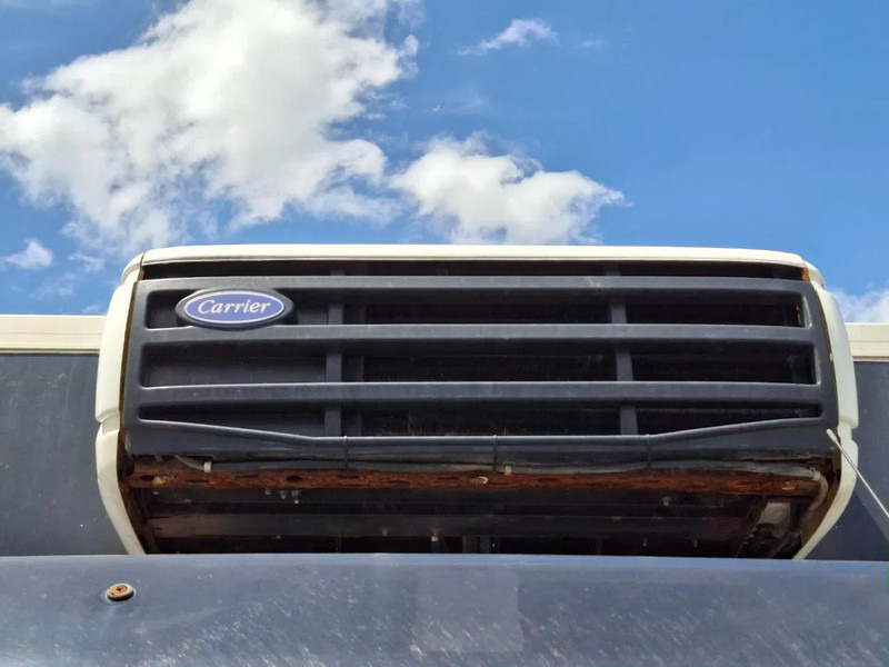 Isothermal truck Iveco EuroCargo 120 / COOL TRUCK / CARRIER XARIOS 600 / PLATFORM 2000KG / ONLY:340634 KM / AIRCO / MANUAL / EURO-6 / 2014: picture 10 Isothermal truck Iveco EuroCargo 120 / COOL TRUCK / CARRIER XARIOS 600 / PLATFORM 2000KG / ONLY:340634 KM / AIRCO / MANUAL / EURO-6 / 2014: picture 10