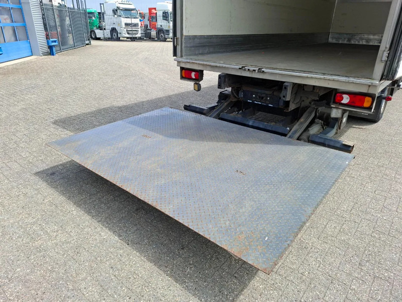Iveco EuroCargo 120 / COOL TRUCK / CARRIER XARIOS 600 / PLATFORM 2000KG / ONLY:340634 KM / AIRCO / MANUAL / EURO-6 / 2014 on lease Iveco EuroCargo 120 / COOL TRUCK / CARRIER XARIOS 600 / PLATFORM 2000KG / ONLY:340634 KM / AIRCO / MANUAL / EURO-6 / 2014: picture 14
