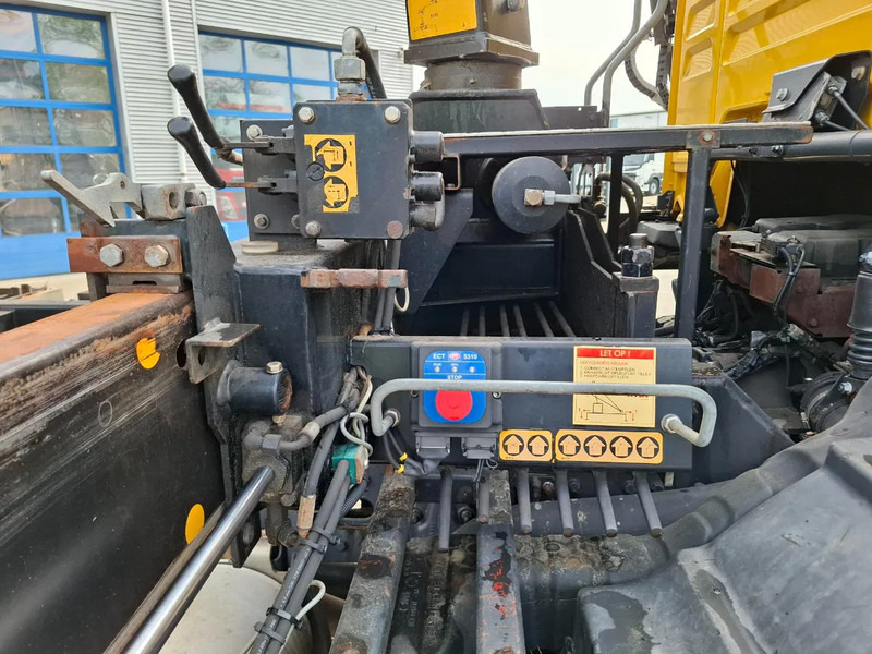 Tipper, Crane truck MAN TGM 18.250 / 4X4 / NL TRUCK / TUV:30-04-2026 / 118783 KM / HMF 1110 K2 / ROTATOR / GOOD TYRES / FULL-STEEL / DRUM BRAKES / MANUA: picture 15
