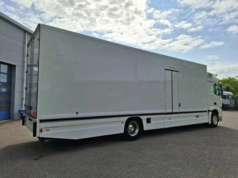 Mercedes-Benz Actros 1843 / GERMAN FLOWER TRUCK / 162021 KM / ISOLATED BOX / COOL & HEATED / NAVI / PLATFORM 1500 KG / TOP CONDITION / FULL-AI - Vending truck: picture 5 Mercedes-Benz Actros 1843 / GERMAN FLOWER TRUCK / 162021 KM / ISOLATED BOX / COOL & HEATED / NAVI / PLATFORM 1500 KG / TOP CONDITION / FULL-AI - Vending truck: picture 5